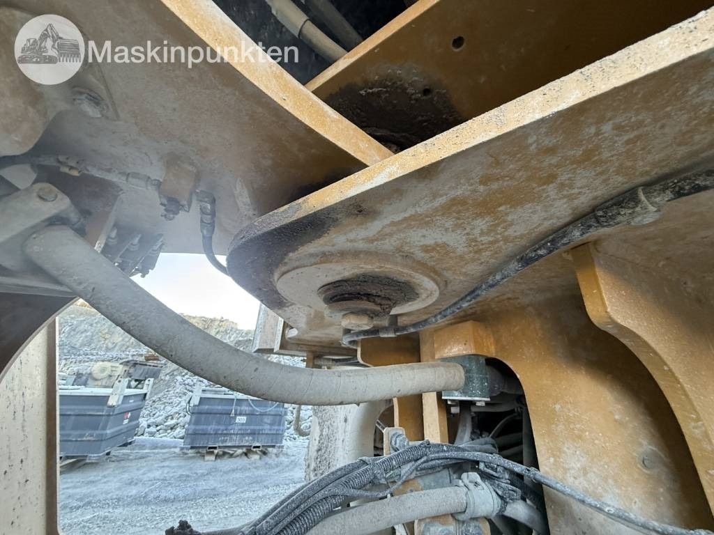 Kolesni nakladalec CAT 982 M: slika 29