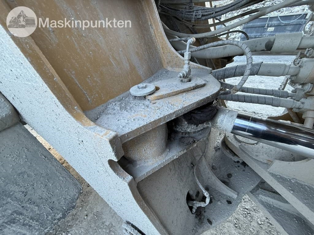 Kolesni nakladalec CAT 982 M: slika 36