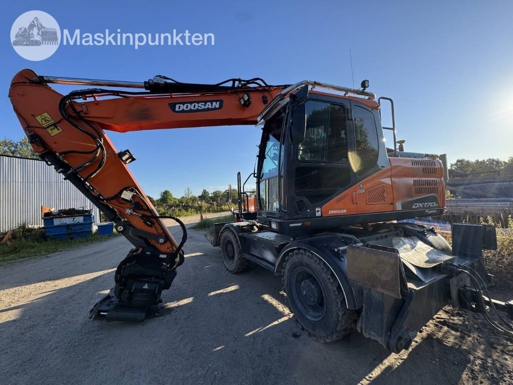 Doosan DX 170 W-5 + Tippvagn + Redskap - Bager na kolesih: slika 2 Doosan DX 170 W-5 + Tippvagn + Redskap - Bager na kolesih: slika 2
