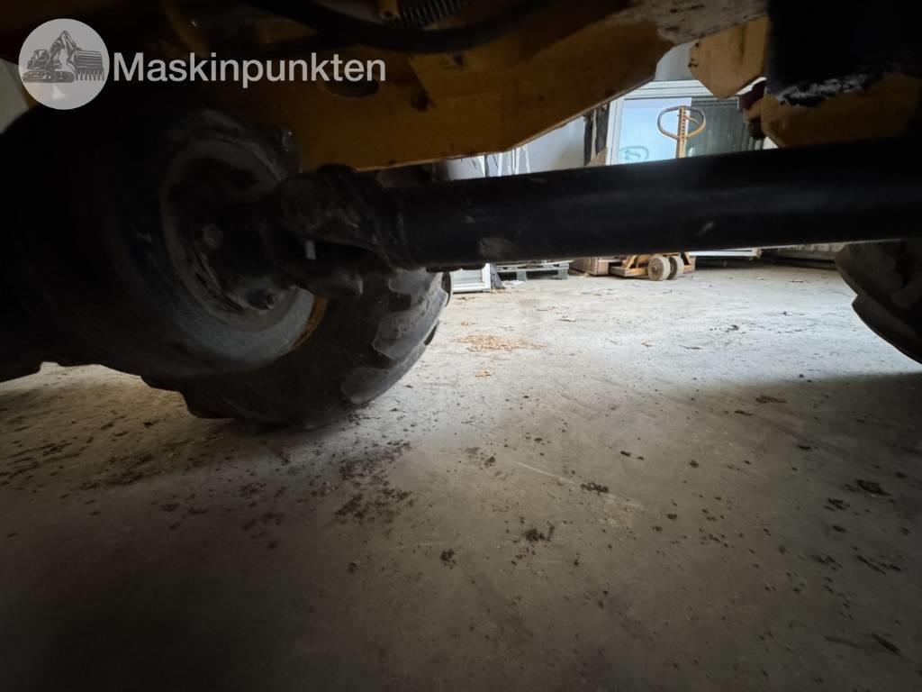 JCB 403 lizing JCB 403: slika 8 JCB 403 lizing JCB 403: slika 8