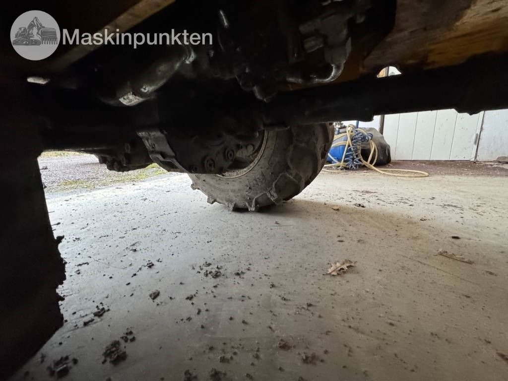 JCB 403 lizing JCB 403: slika 18 JCB 403 lizing JCB 403: slika 18