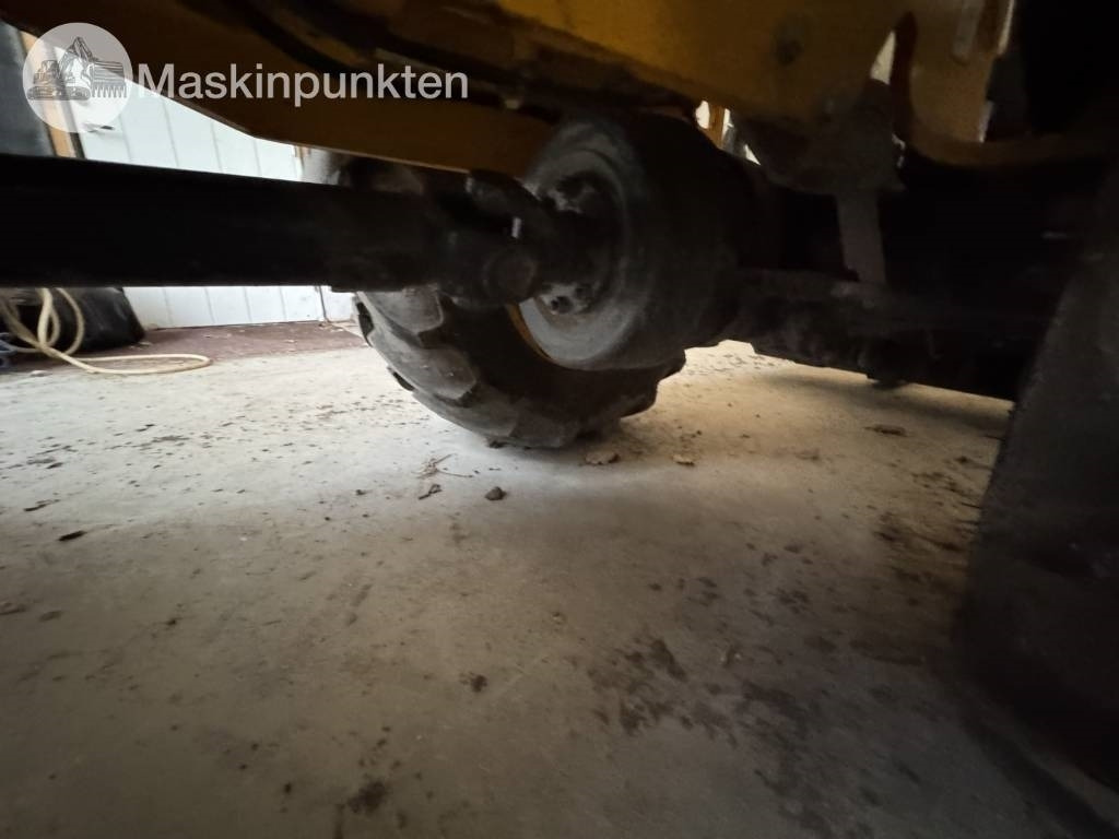 JCB 403 lizing JCB 403: slika 20 JCB 403 lizing JCB 403: slika 20