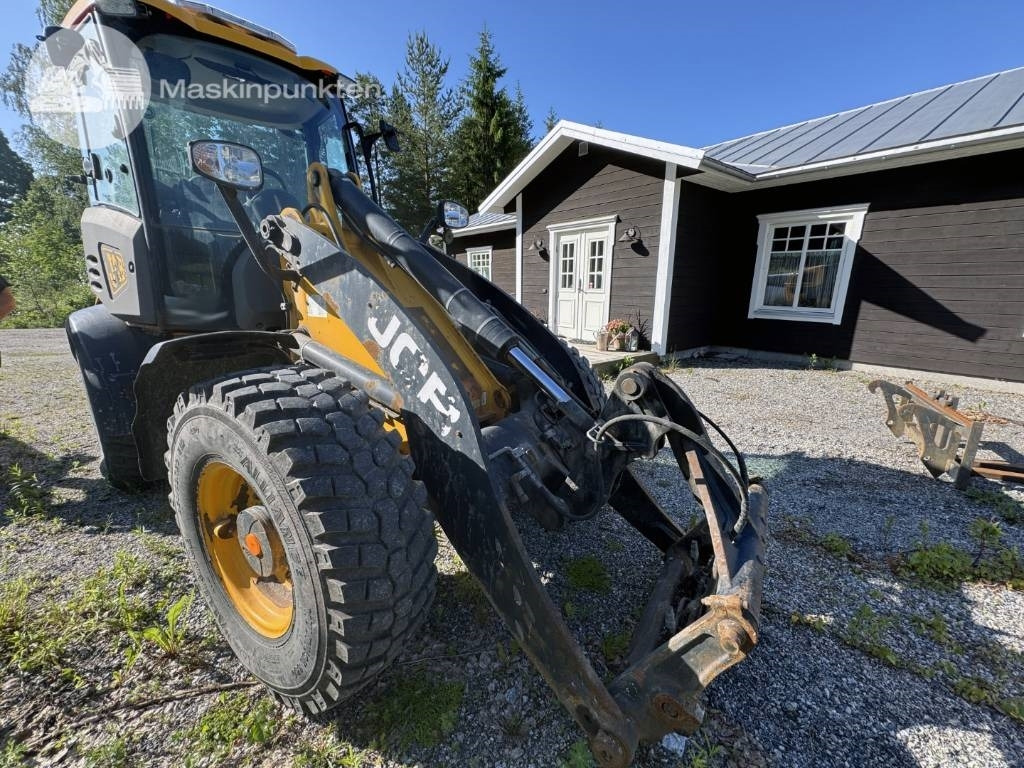 JCB 413 K - Kolesni nakladalec: slika 4 JCB 413 K - Kolesni nakladalec: slika 4