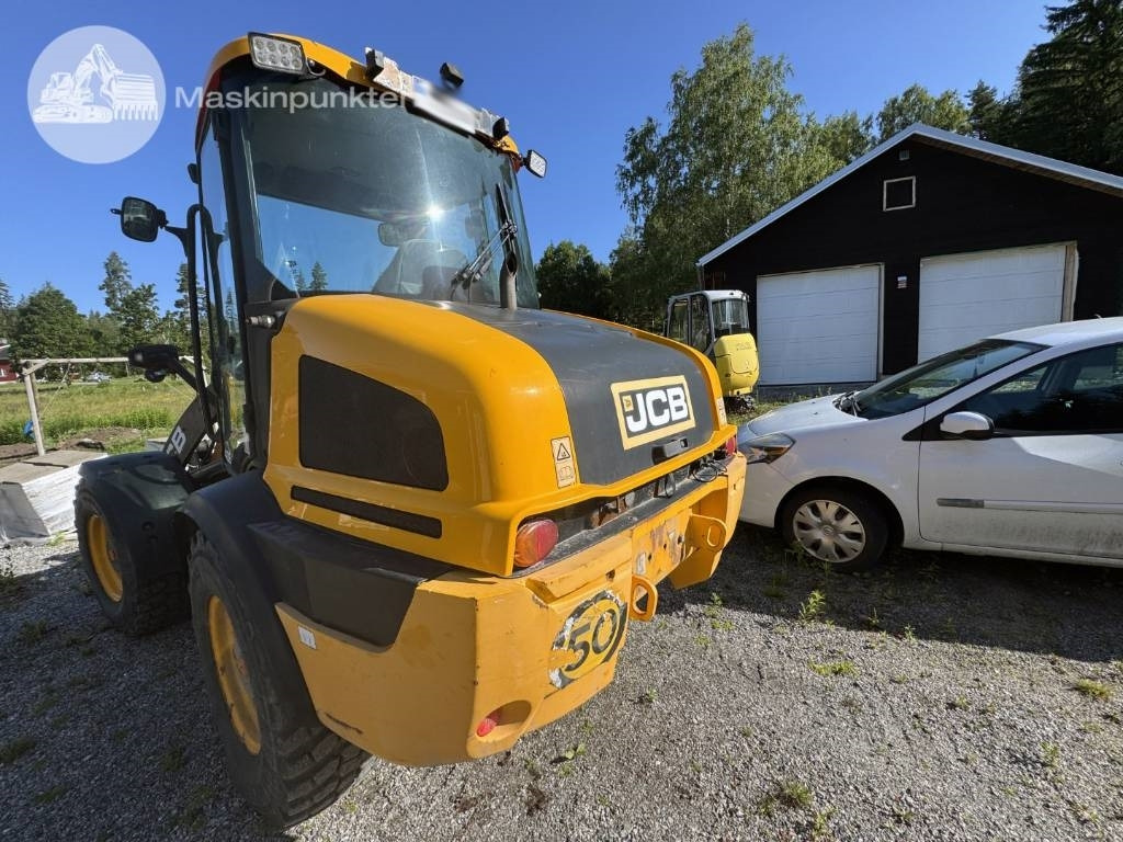 JCB 413 K - Kolesni nakladalec: slika 2 JCB 413 K - Kolesni nakladalec: slika 2