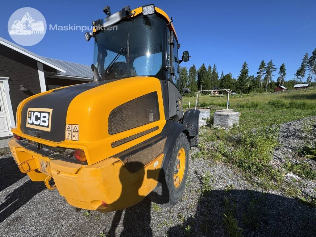 JCB 413 K - Kolesni nakladalec: slika 3 JCB 413 K - Kolesni nakladalec: slika 3