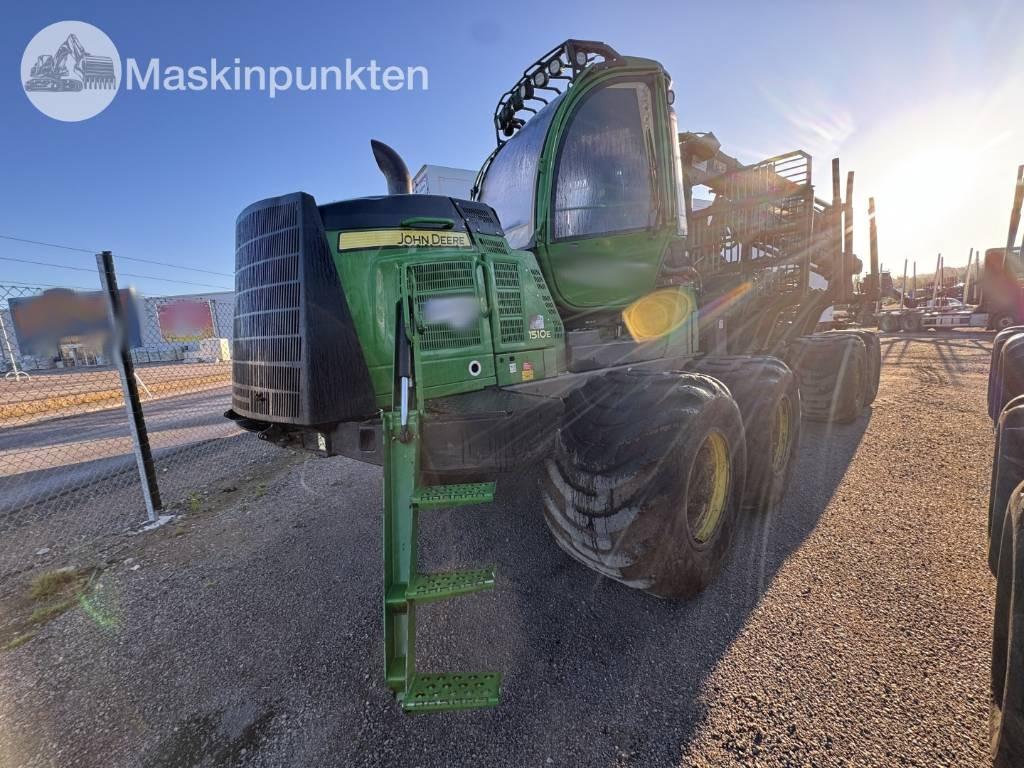 John Deere 1510 E - Forvarder: slika 1 John Deere 1510 E - Forvarder: slika 1