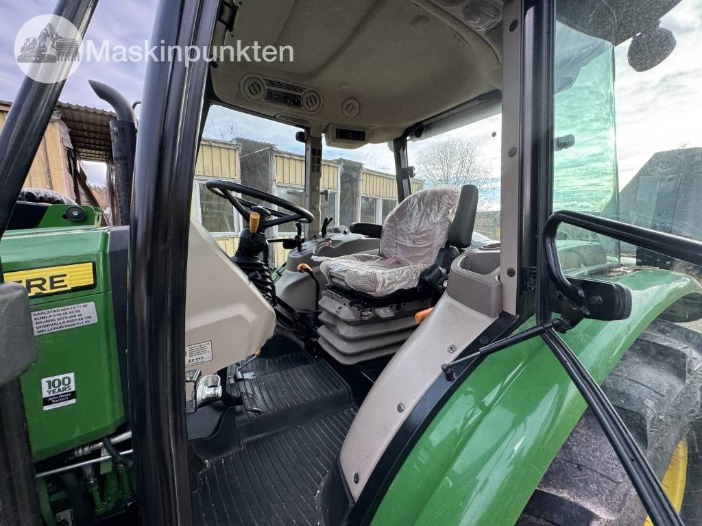 John Deere 5075 E  lizing John Deere 5075 E: slika 43