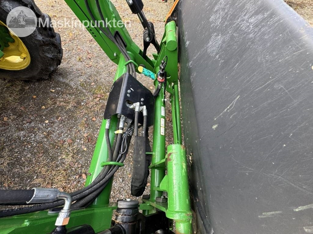 John Deere 5075 E  lizing John Deere 5075 E: slika 27
