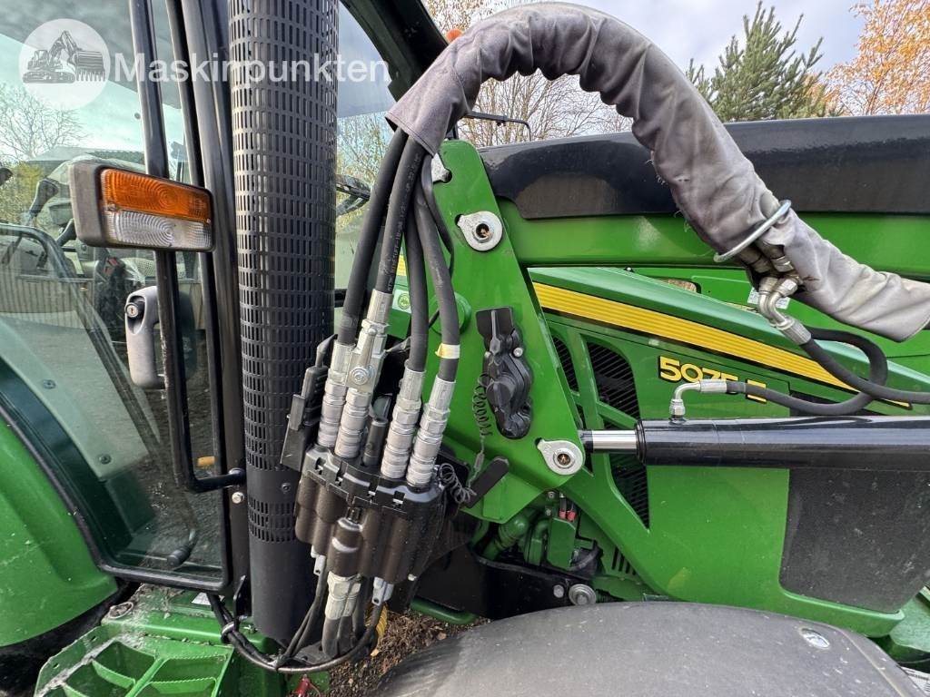 John Deere 5075 E  lizing John Deere 5075 E: slika 23