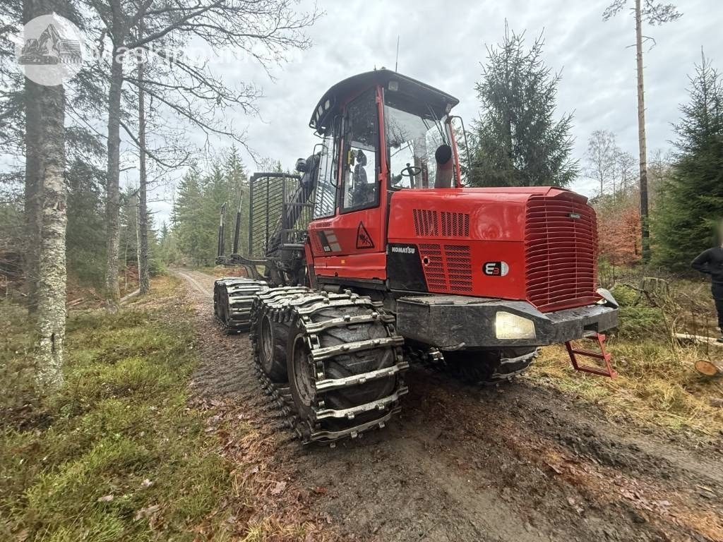 Komatsu 835 - Forvarder: slika 3 Komatsu 835 - Forvarder: slika 3