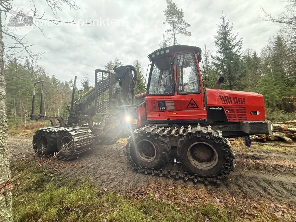 Komatsu 835 - Forvarder: slika 4 Komatsu 835 - Forvarder: slika 4