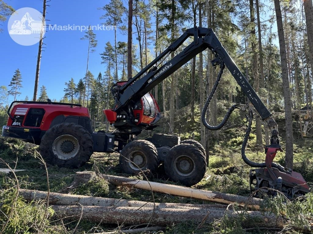 Komatsu 951 - Gozdarski kombajn: slika 1 Komatsu 951 - Gozdarski kombajn: slika 1