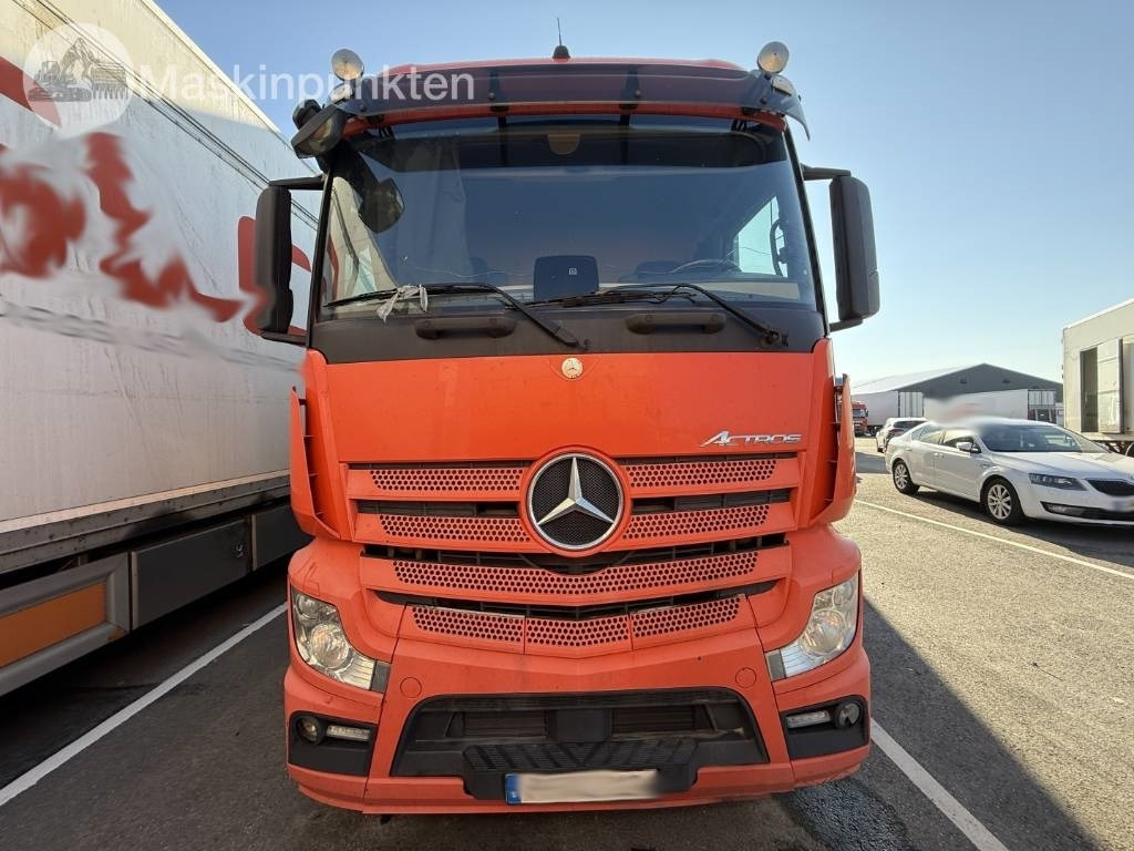 Mercedes-Benz Actros 2551 - Tovornjak hladilnik: slika 2 Mercedes-Benz Actros 2551 - Tovornjak hladilnik: slika 2