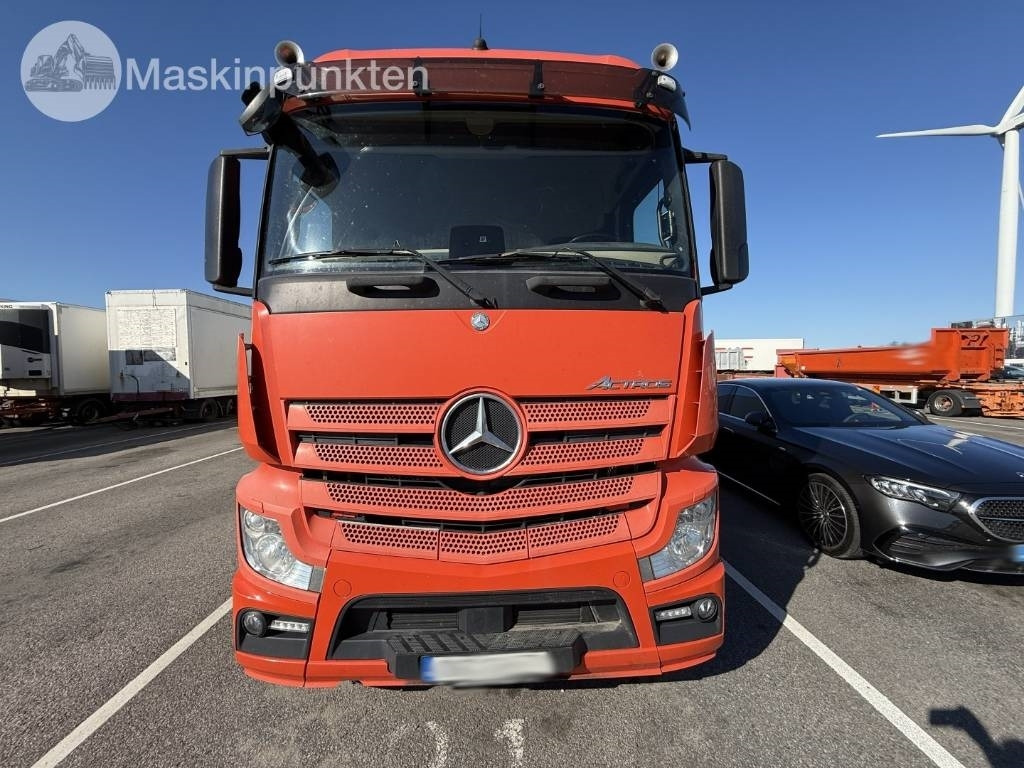 Mercedes-Benz Actros 2551 - Tovornjak hladilnik: slika 2 Mercedes-Benz Actros 2551 - Tovornjak hladilnik: slika 2