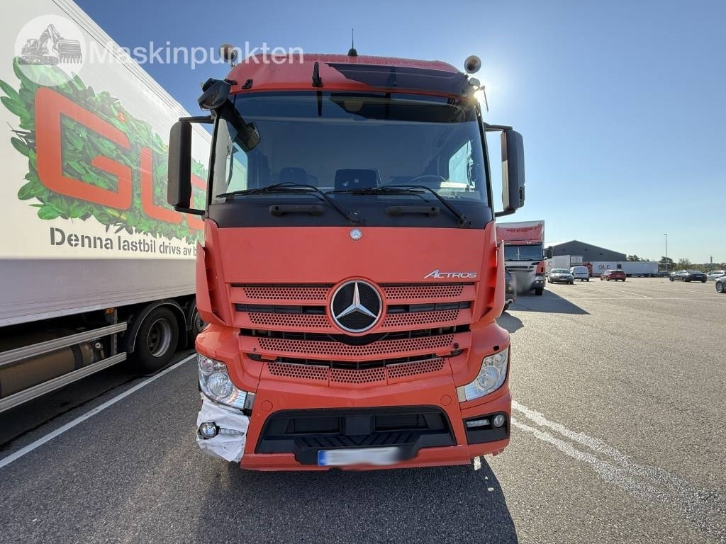 Mercedes-Benz Actros 2551 - Tovornjak hladilnik: slika 2 Mercedes-Benz Actros 2551 - Tovornjak hladilnik: slika 2