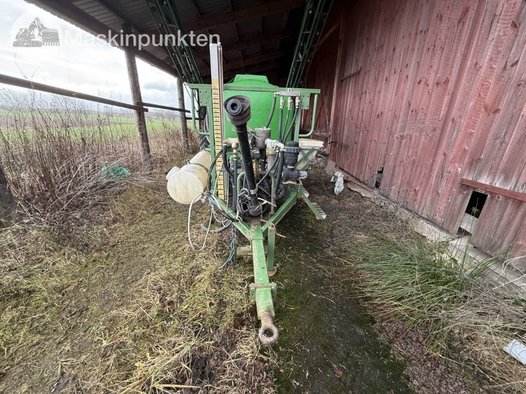 Moteska M2500 växtspruta - Vlečna škropilnica: slika 2 Moteska M2500 växtspruta - Vlečna škropilnica: slika 2