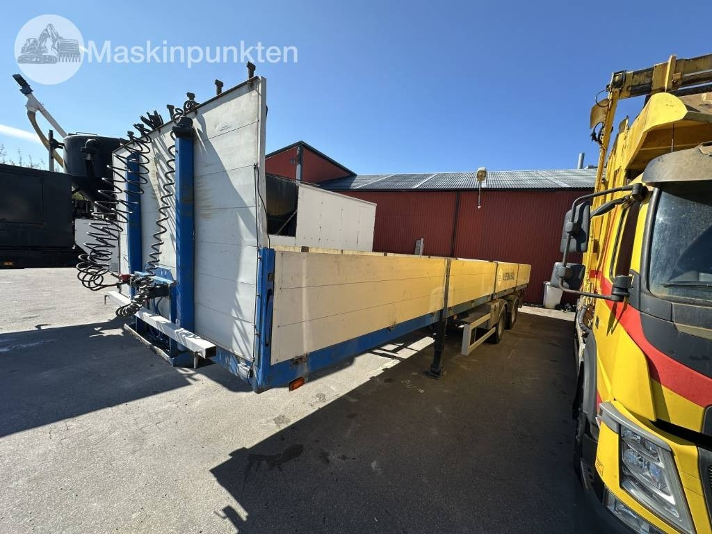 Närko S7HB11L61 - Polprikolica s kesonom: slika 1 Närko S7HB11L61 - Polprikolica s kesonom: slika 1