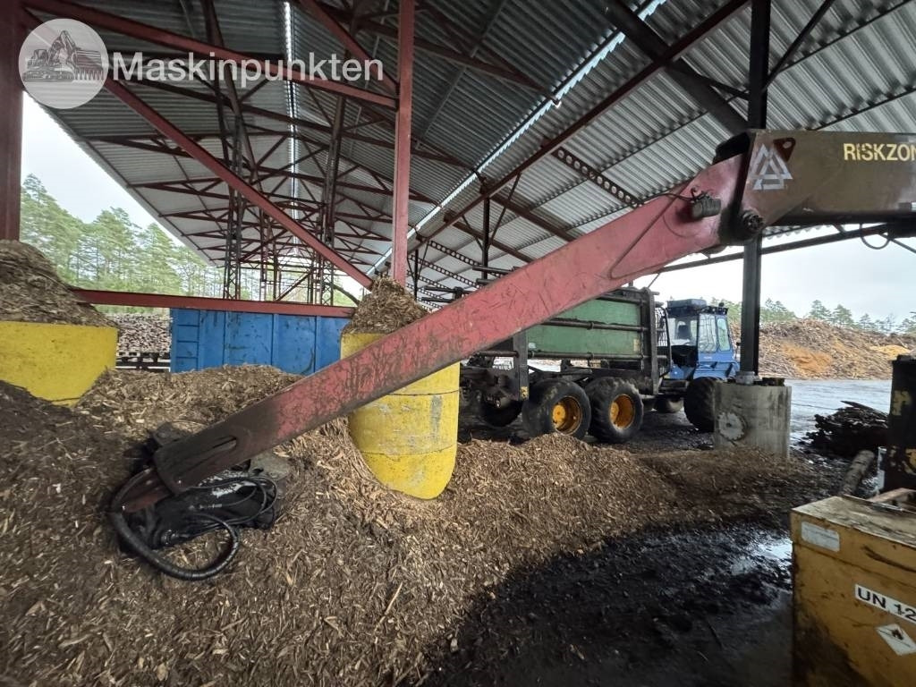 Scania P 124 G med Timberman - Tovornjak za prevoz lesa: slika 4 Scania P 124 G med Timberman - Tovornjak za prevoz lesa: slika 4