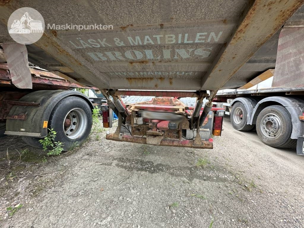 Scania R 124 LB - Kontejnerski tovornjak/ Tovornjak z zamenljivim tovoriščem: slika 5 Scania R 124 LB - Kontejnerski tovornjak/ Tovornjak z zamenljivim tovoriščem: slika 5
