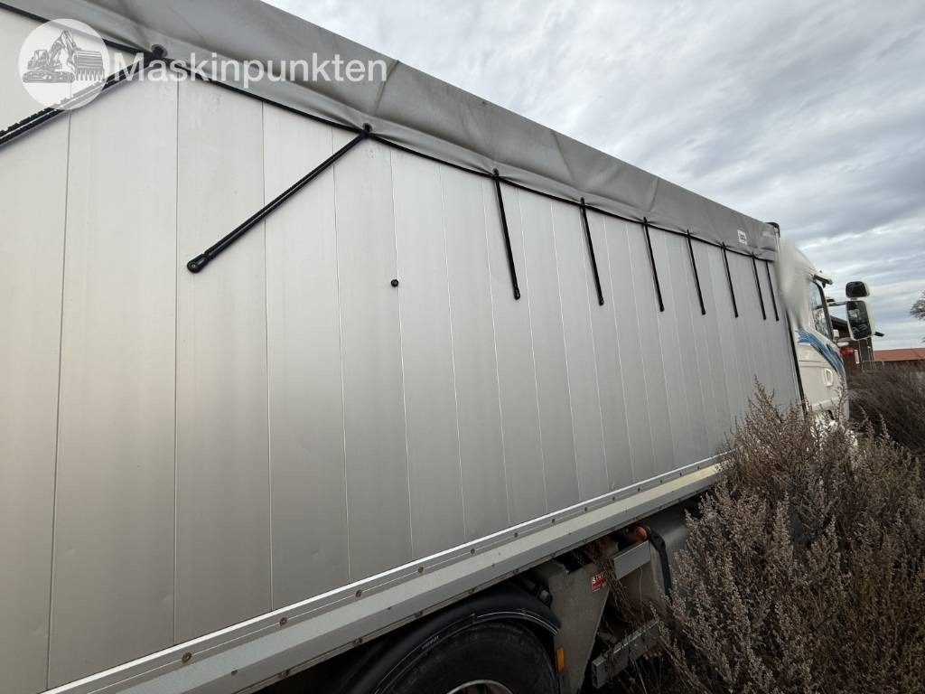 Tovornjak zabojnik Scania R 580: slika 24