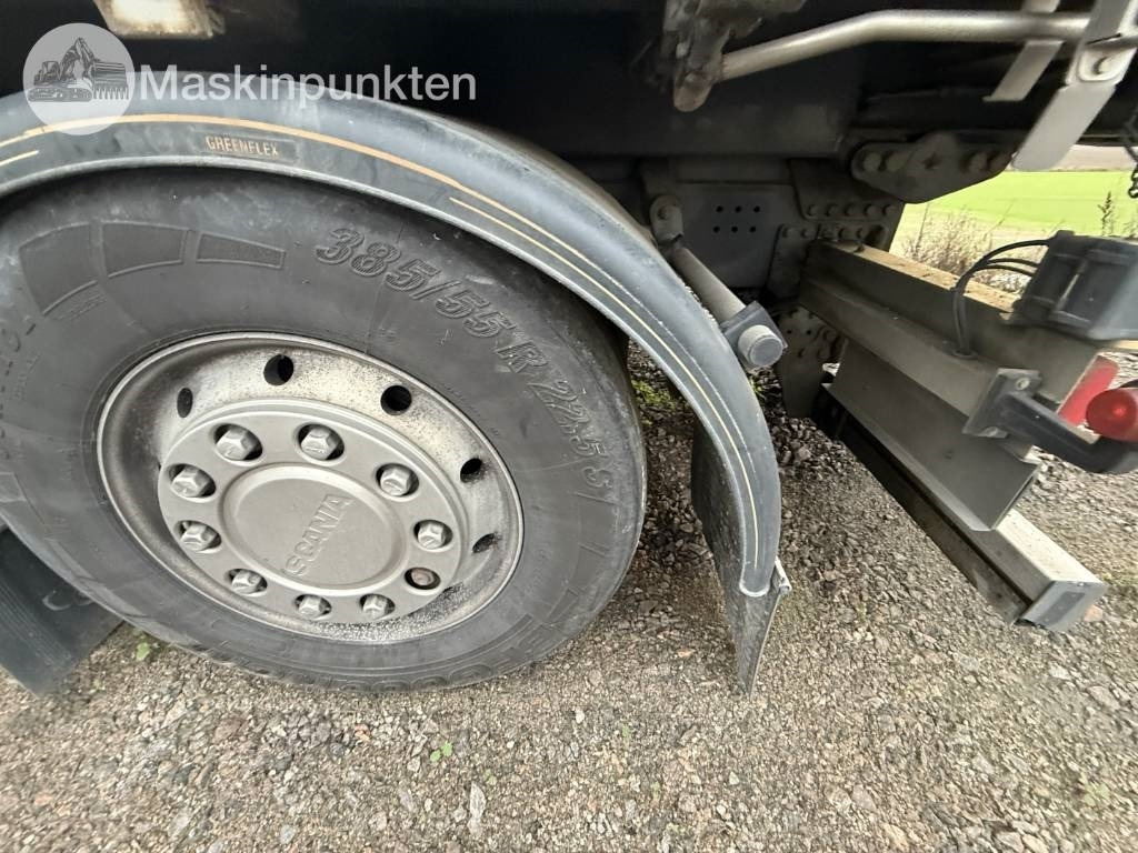 Tovornjak zabojnik Scania R 580: slika 16