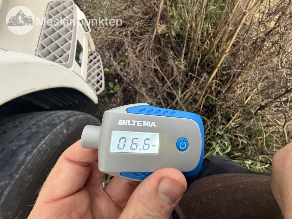 Tovornjak zabojnik Scania R 580: slika 38