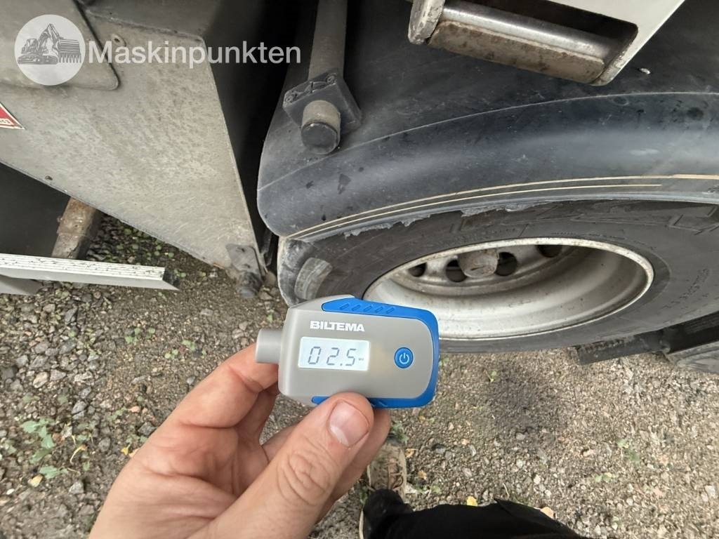 Tovornjak zabojnik Scania R 580: slika 34