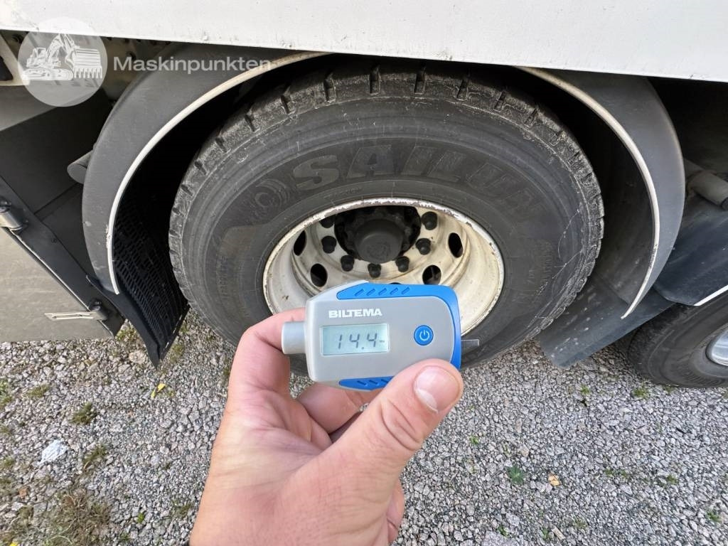 Tovornjak zabojnik Scania R 580: slika 16