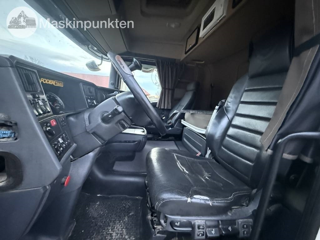 Tovornjak zabojnik Scania R 580: slika 42