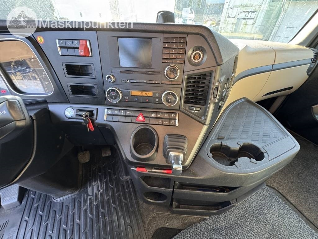 Vlačilec Mercedes-Benz Actros 963-4-C: slika 44