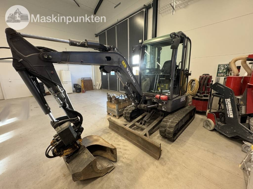 Volvo ECR 25 D - Mini bager: slika 1 Volvo ECR 25 D - Mini bager: slika 1