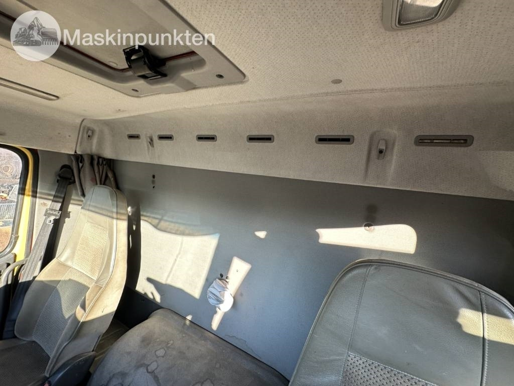 Kotalni prekucni tovornjak Volvo FH 12: slika 16 Kotalni prekucni tovornjak Volvo FH 12: slika 16