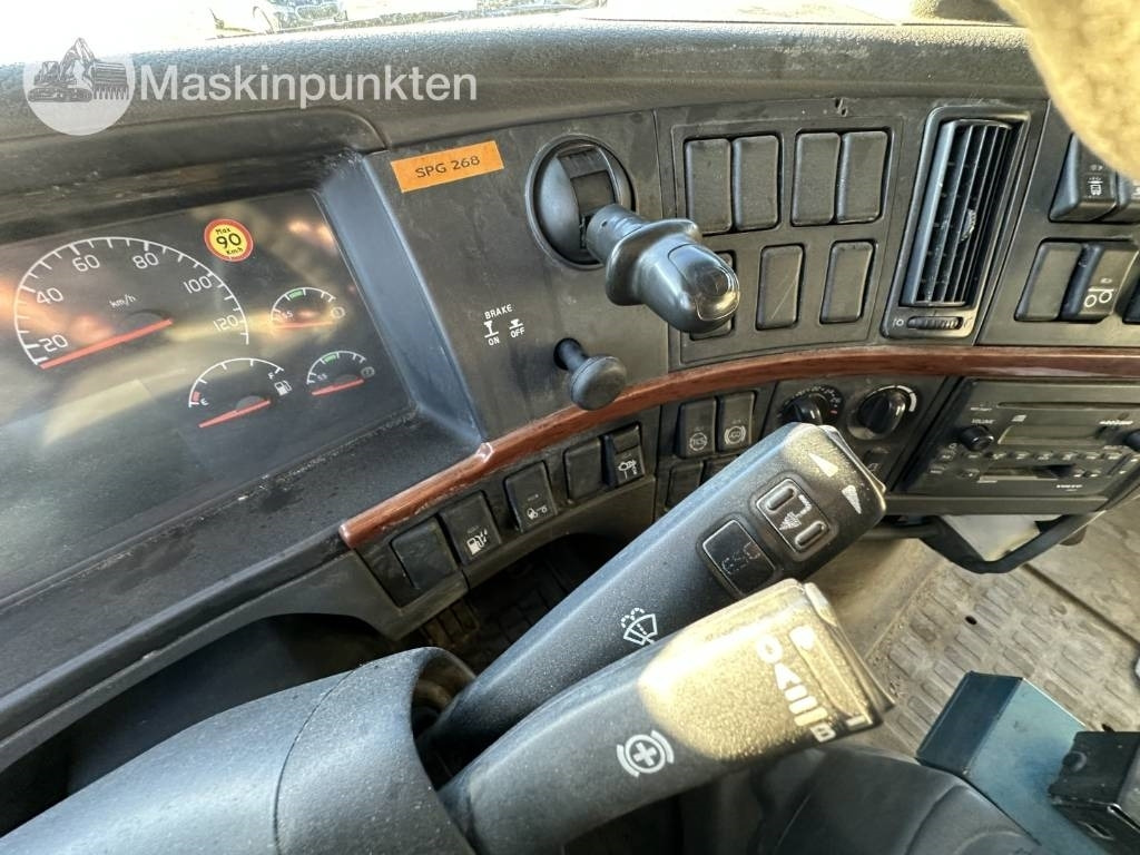 Kotalni prekucni tovornjak Volvo FH 12: slika 26 Kotalni prekucni tovornjak Volvo FH 12: slika 26