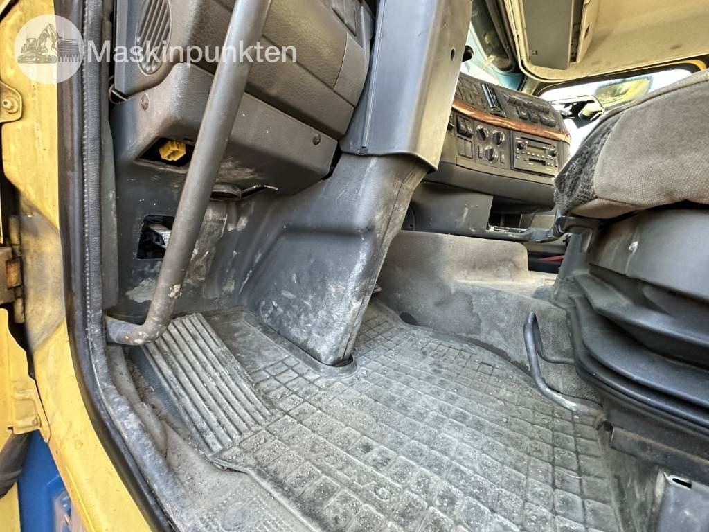 Kotalni prekucni tovornjak Volvo FH 12: slika 13 Kotalni prekucni tovornjak Volvo FH 12: slika 13