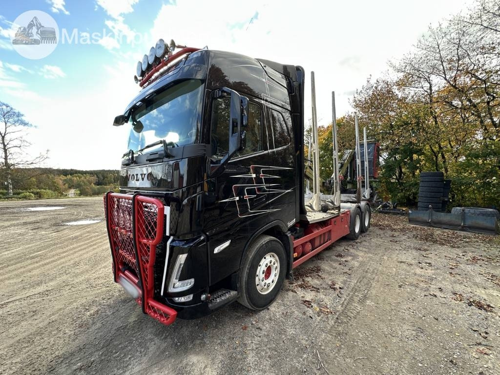 Volvo FH 64 R Timmerbil med kran - Tovornjak za prevoz lesa: slika 1 Volvo FH 64 R Timmerbil med kran - Tovornjak za prevoz lesa: slika 1