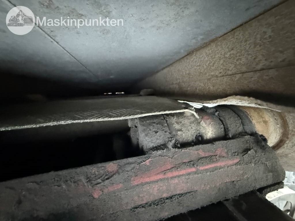 Kotalni prekucni tovornjak Volvo FH 8*4 Tridem lastväxlare: slika 42