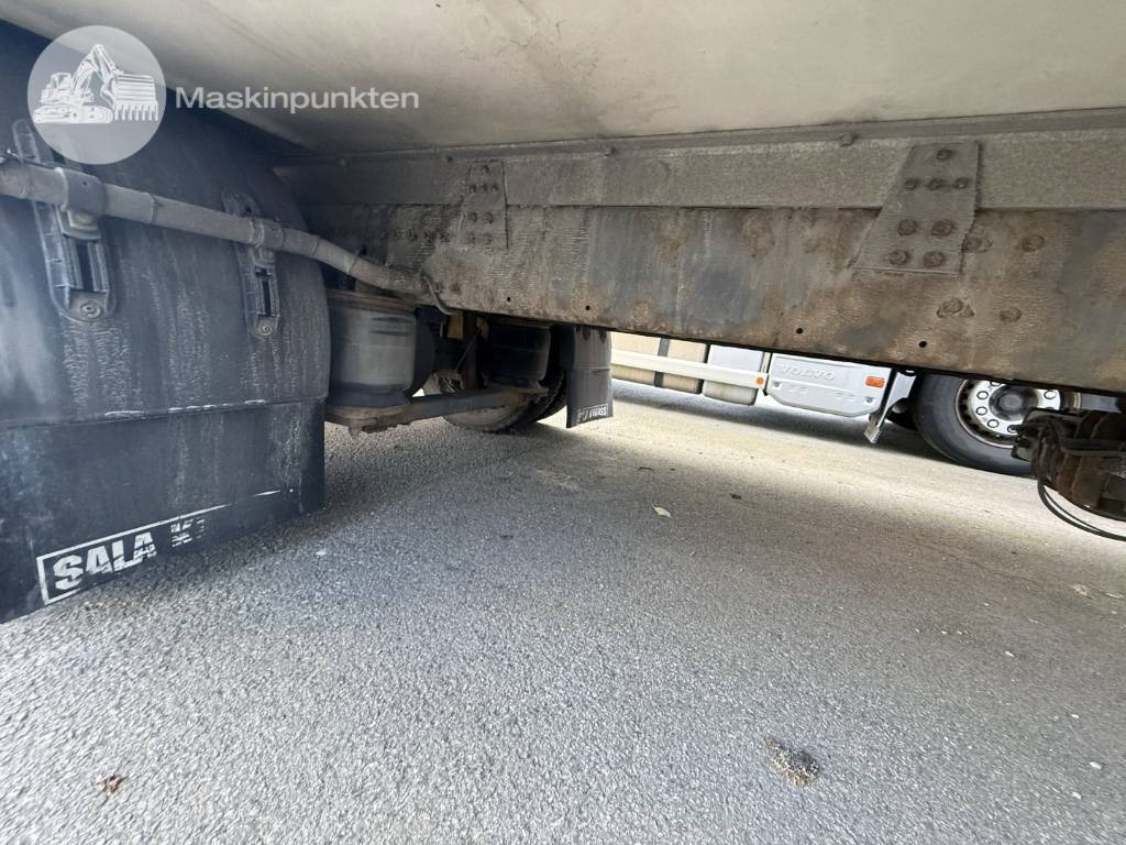 Tovornjak zabojnik Volvo FL 240: slika 34