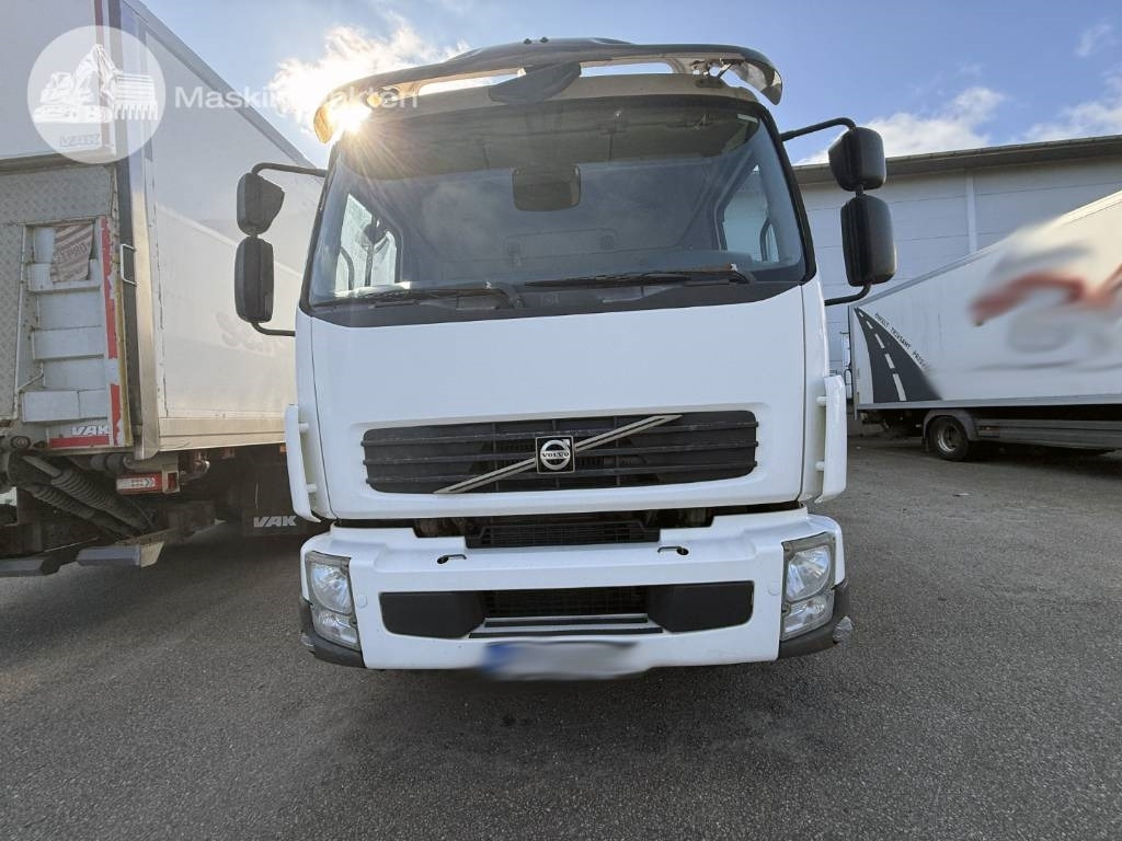 Tovornjak zabojnik Volvo FL 240: slika 49