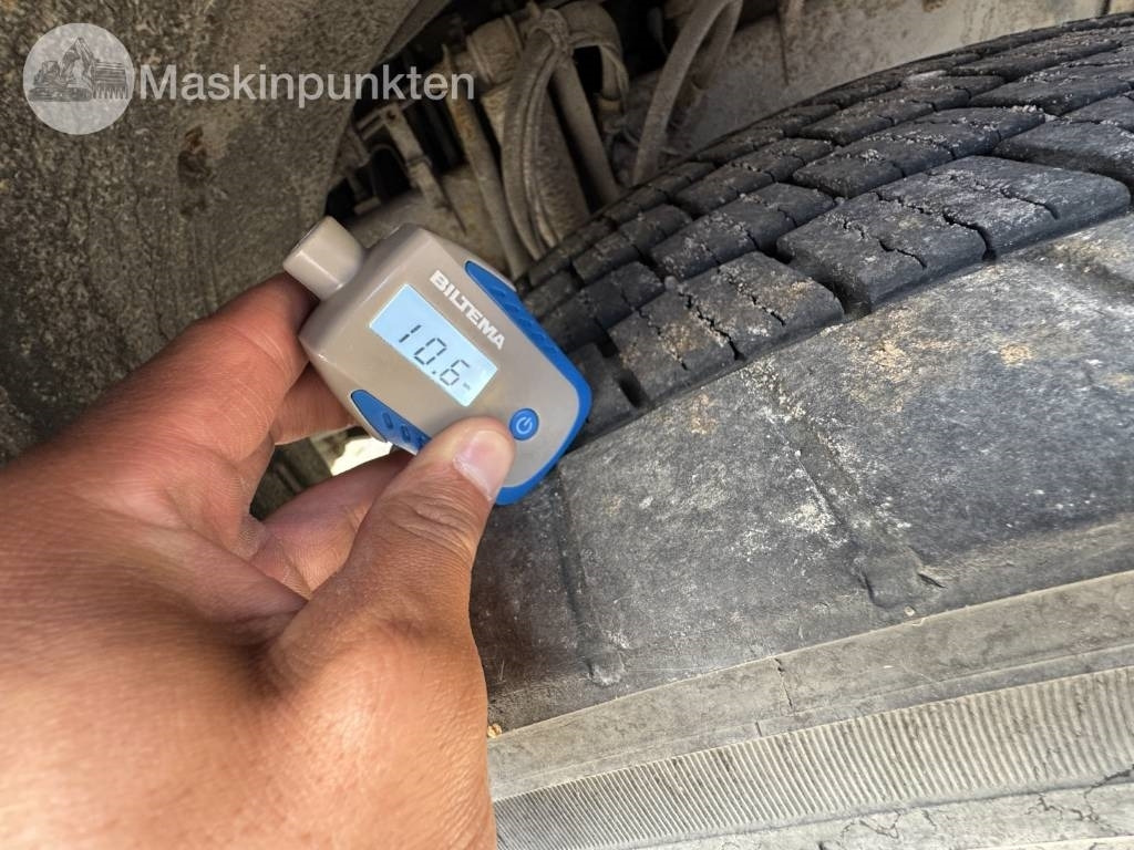 Volvo FM 440 CAMELEONT + BERFLAK + BETONGBLANDARE  - Kontejnerski tovornjak/ Tovornjak z zamenljivim tovoriščem: slika 5 Volvo FM 440 CAMELEONT + BERFLAK + BETONGBLANDARE  - Kontejnerski tovornjak/ Tovornjak z zamenljivim tovoriščem: slika 5