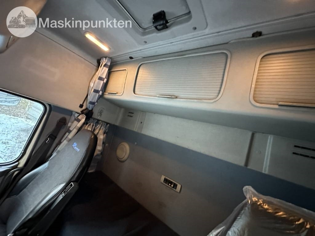 Tovornjak z dvigalom Volvo FM 480: slika 27 Tovornjak z dvigalom Volvo FM 480: slika 27