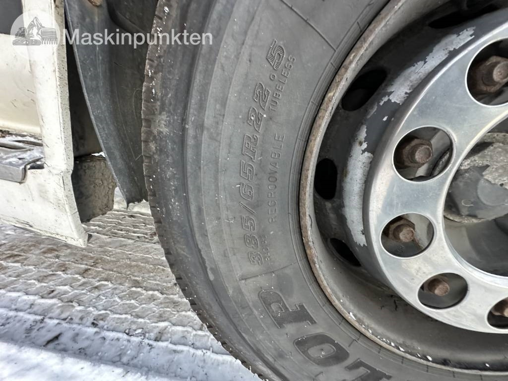 Tovornjak z dvigalom Volvo FM 480: slika 34 Tovornjak z dvigalom Volvo FM 480: slika 34