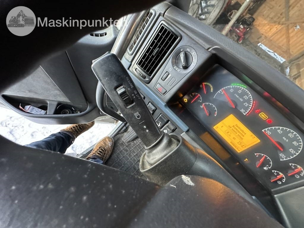 Tovornjak z dvigalom Volvo FM 480: slika 17 Tovornjak z dvigalom Volvo FM 480: slika 17