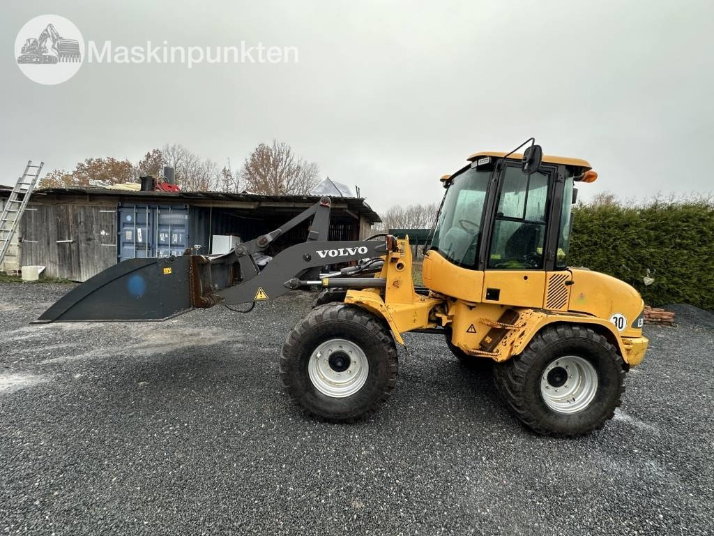 Volvo L 35 B - Kolesni nakladalec: slika 1 Volvo L 35 B - Kolesni nakladalec: slika 1