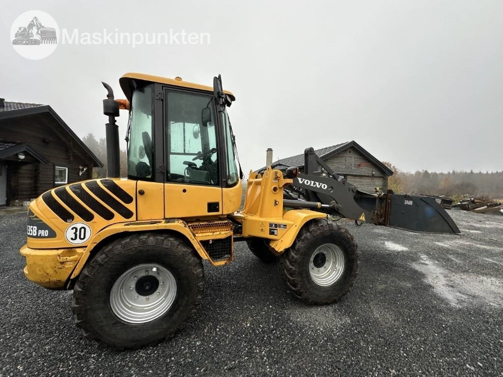 Volvo L 35 B - Kolesni nakladalec: slika 4 Volvo L 35 B - Kolesni nakladalec: slika 4