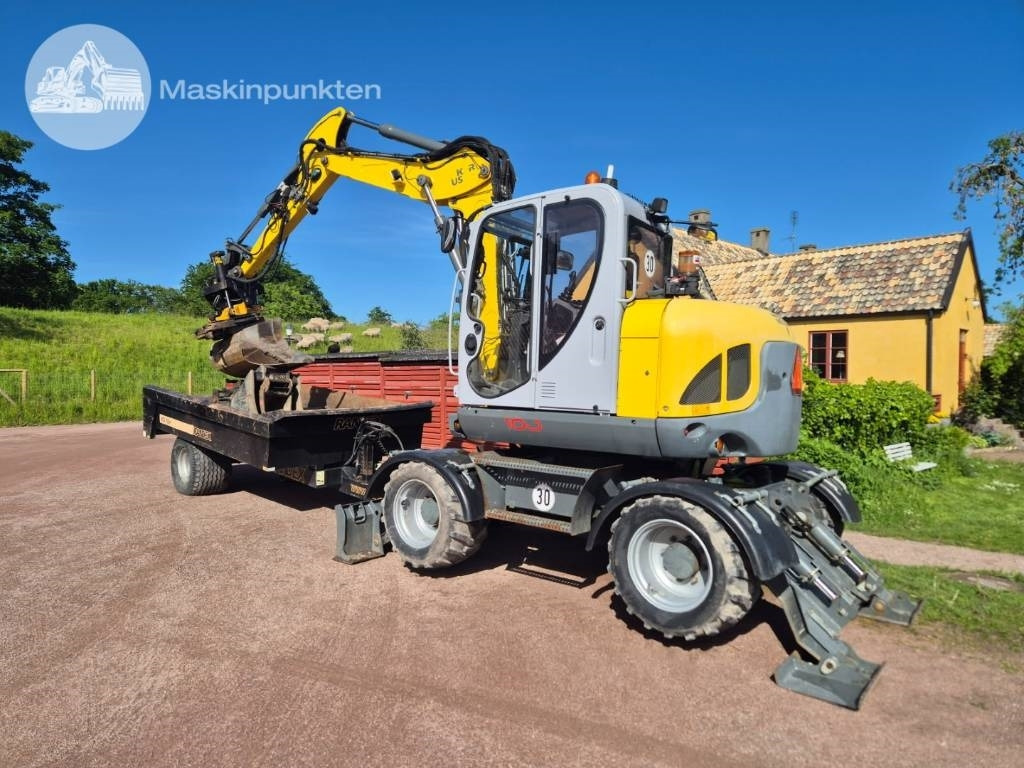 Bager na kolesih Wacker Neuson EW 100 med vagn: slika 1