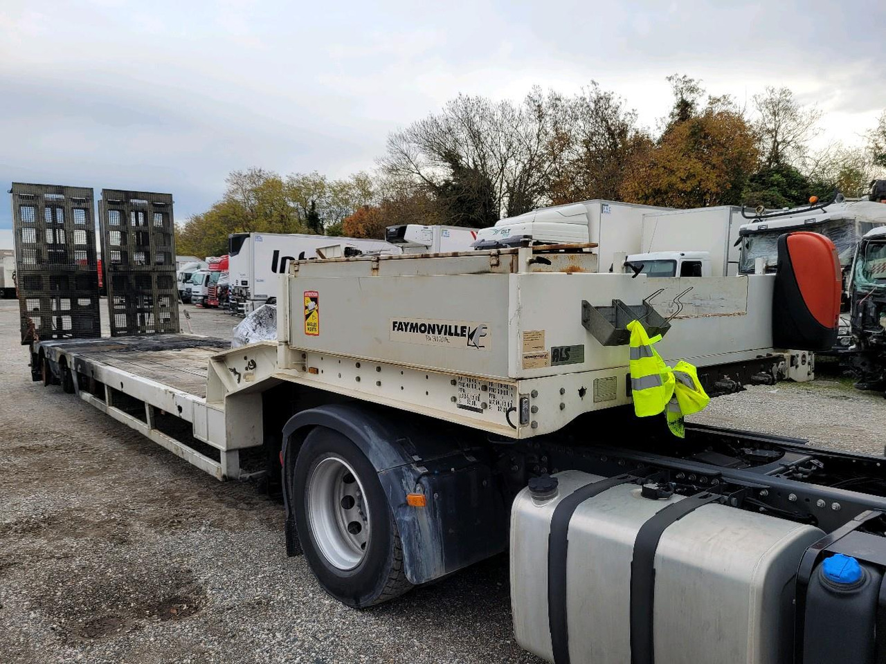 FAYMONVILLE FAYONWILL MULTIMAX - Nizko noseča polprikolica: slika 1 FAYMONVILLE FAYONWILL MULTIMAX - Nizko noseča polprikolica: slika 1