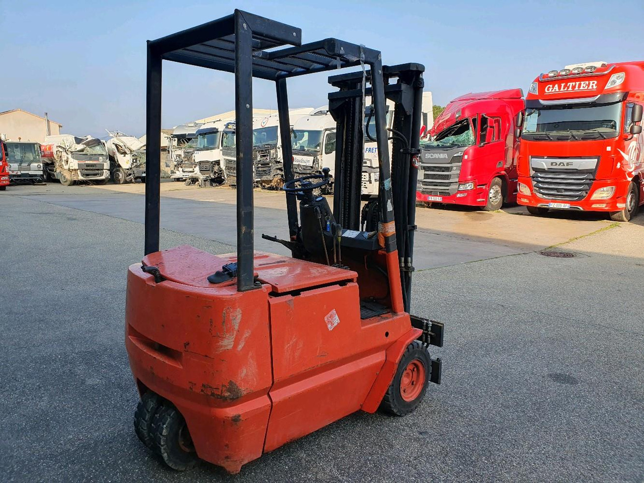 FENWICK LINDE CHARIOT ELEVATEUR - Viličar: slika 4 FENWICK LINDE CHARIOT ELEVATEUR - Viličar: slika 4