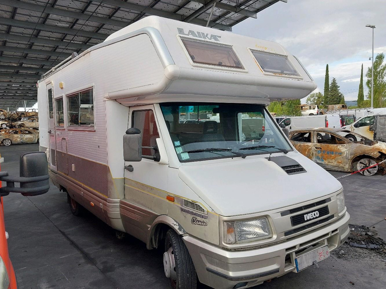 IVECO LAIKA 35.12 CAMPING 122 - Alkoven avtodom: slika 2 IVECO LAIKA 35.12 CAMPING 122 - Alkoven avtodom: slika 2