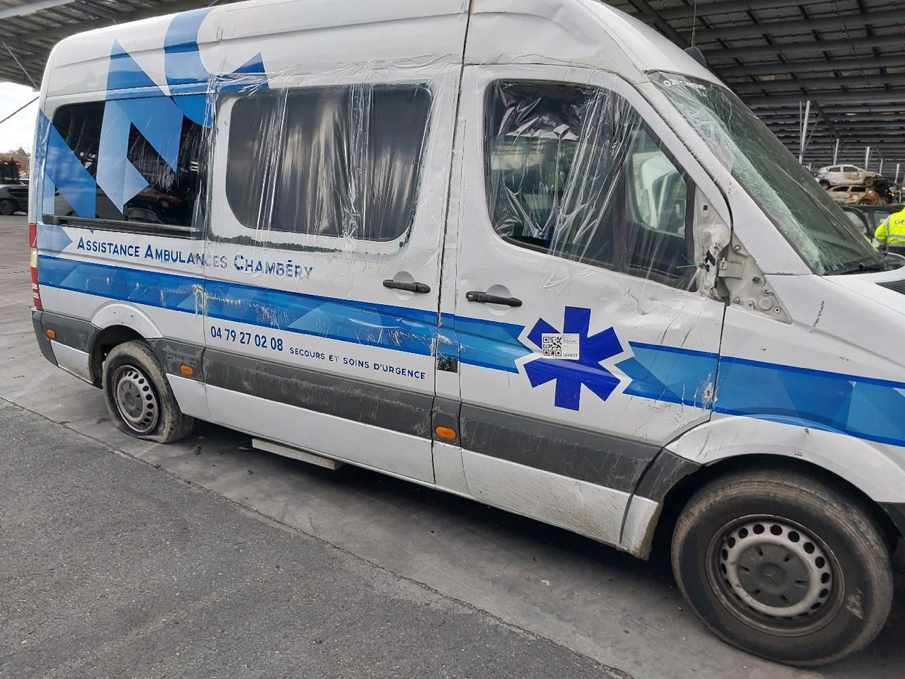 MERCEDES SPRINTER II 313 2.2 CDI 130 - Reševalno vozilo: slika 3 MERCEDES SPRINTER II 313 2.2 CDI 130 - Reševalno vozilo: slika 3