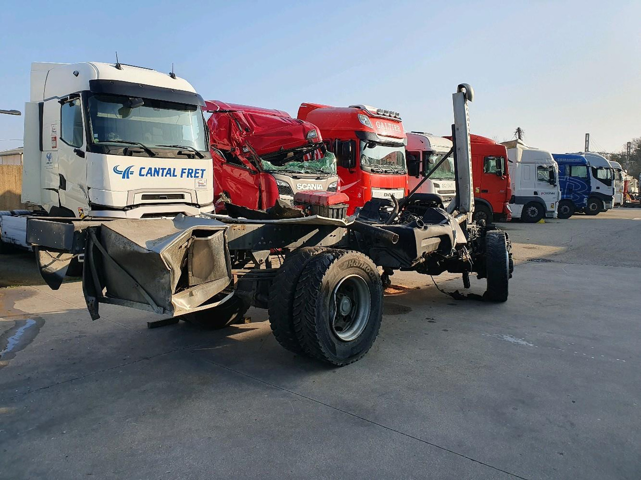 RENAULT D CITERNE HIGH KP 4X4 250 EUR6 - Okvir/ Šasija za Tovornjak: slika 4 RENAULT D CITERNE HIGH KP 4X4 250 EUR6 - Okvir/ Šasija za Tovornjak: slika 4